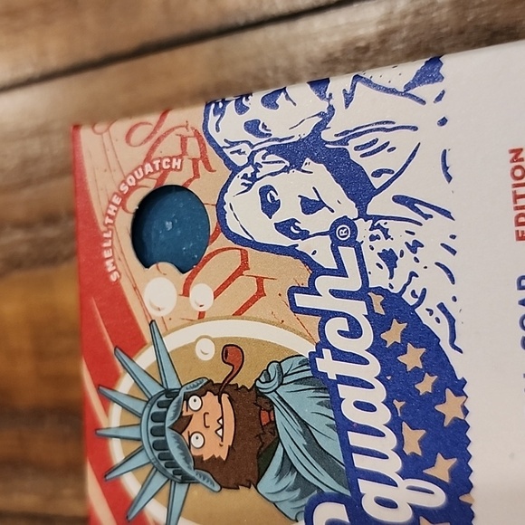 Dr. Squatch Limited Edition Freedom Fresh, Men's Natural Bar Soaps - Picture 10 of 11